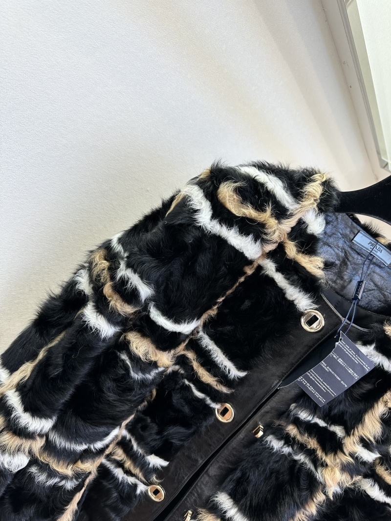 Pra*a outwear